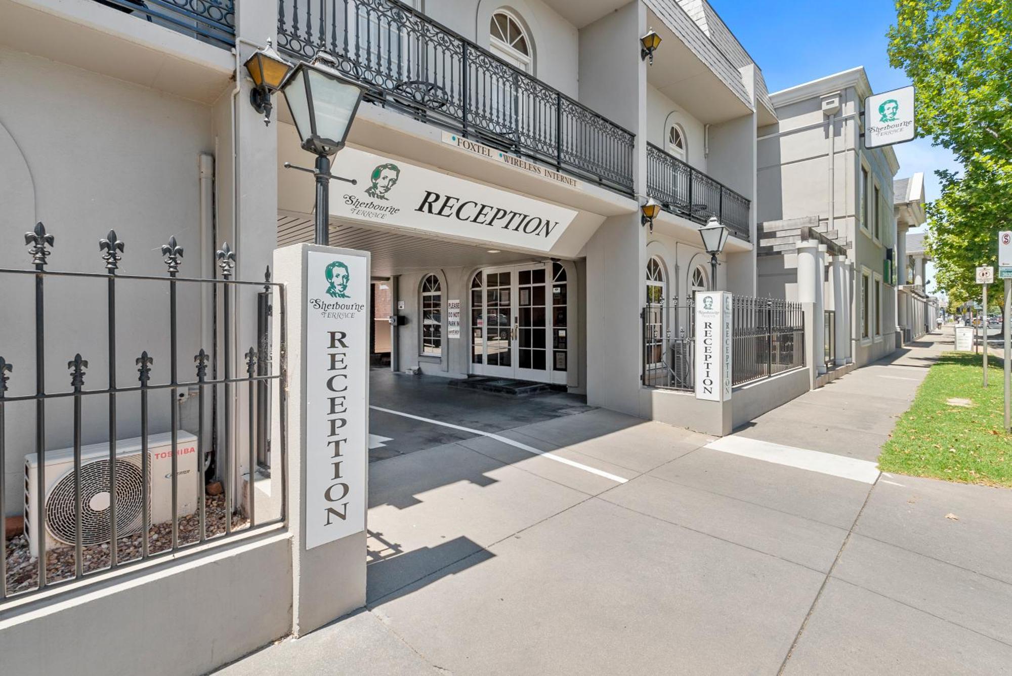 Sherbourne Terrace Hotel Shepparton Exterior photo